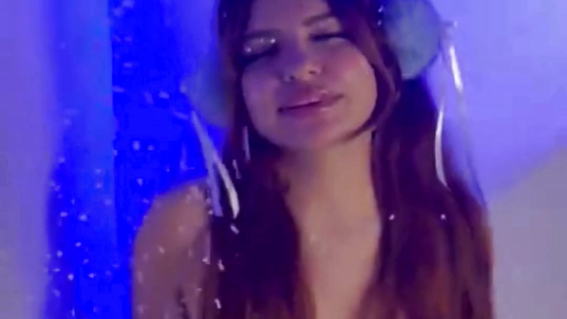 🔥 Ice & Desire – Pack Premium de Invierno－カメラキャストのAbbyWathsonの動画