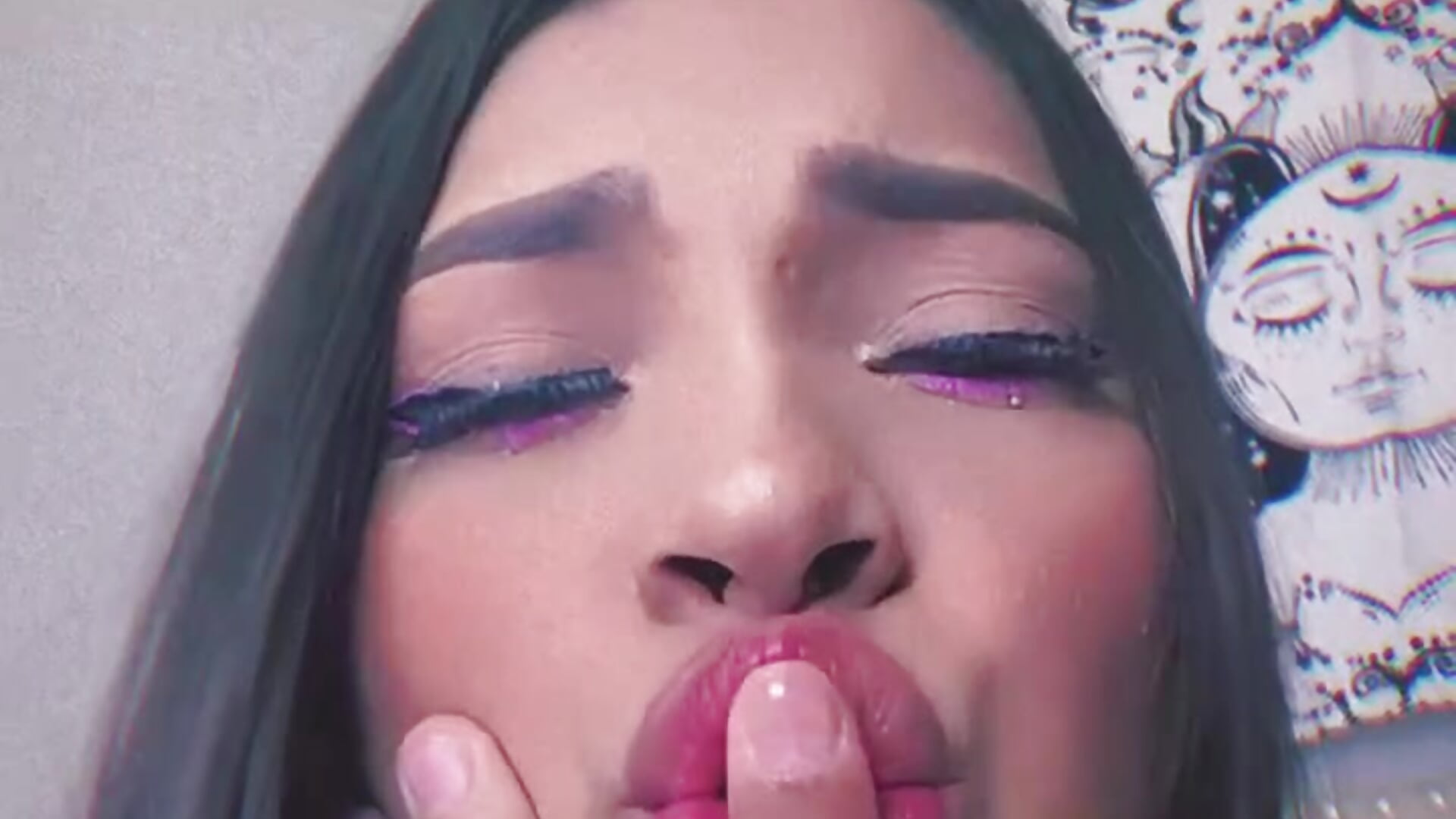 trim,04503A31-50D8-418C-B8CA-CCDB1CF2A503 - video by Nicky_rob cam model