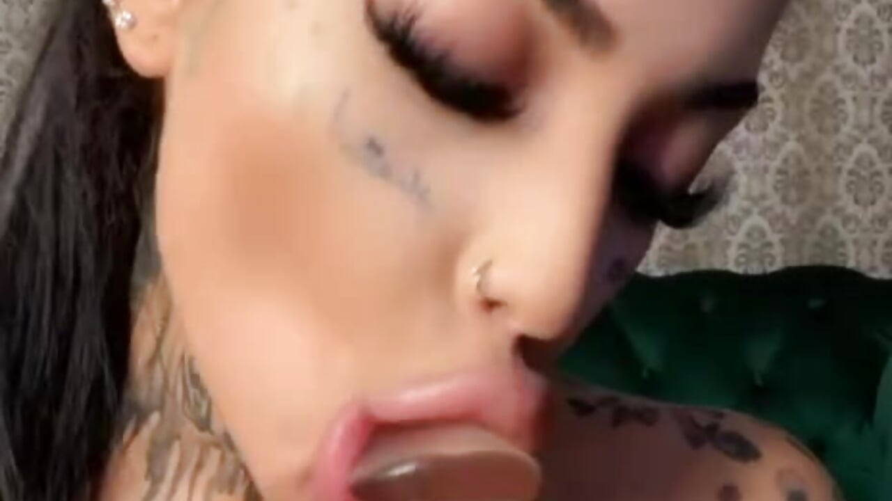 dirty blowjob - video by CreamyInkky_ cam model