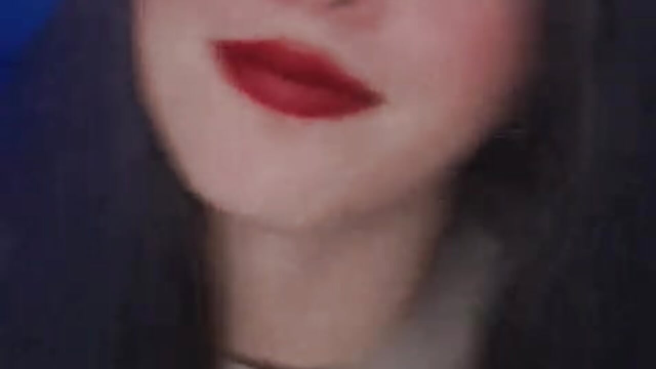 🤞👍💕💕💕👸 - video by cherry_modelx_ cam model