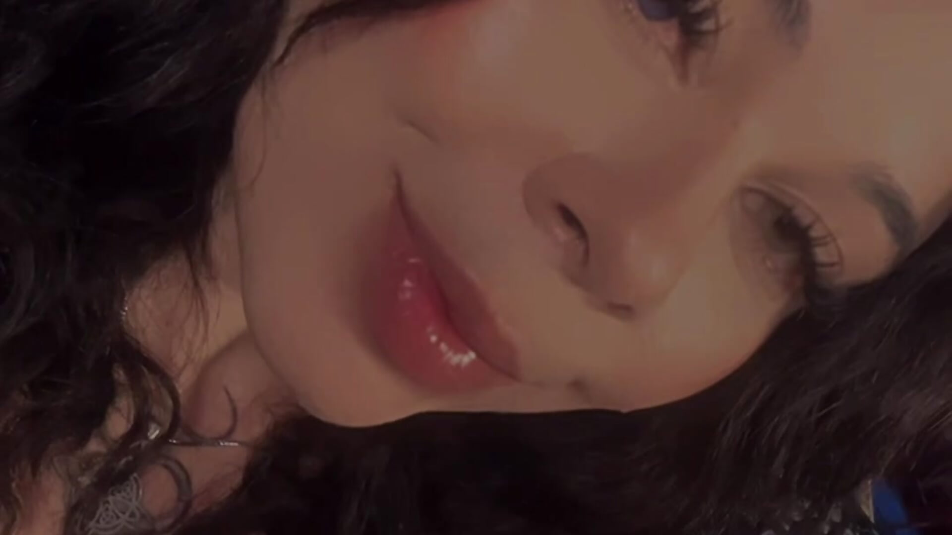 Heterocromia :) - vídeo de la modelo de cam LilyRobertts