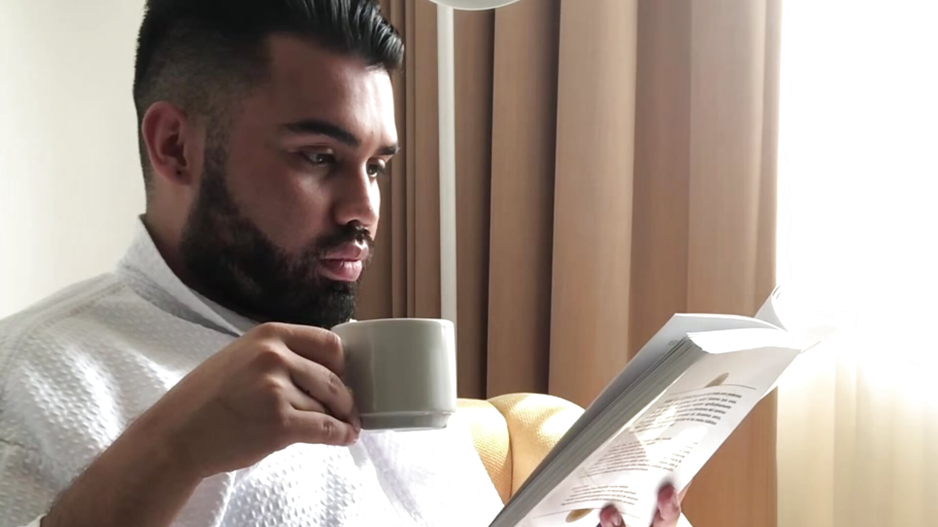 I love reading ❤️ - video by JEAN__TAUREAU cam model