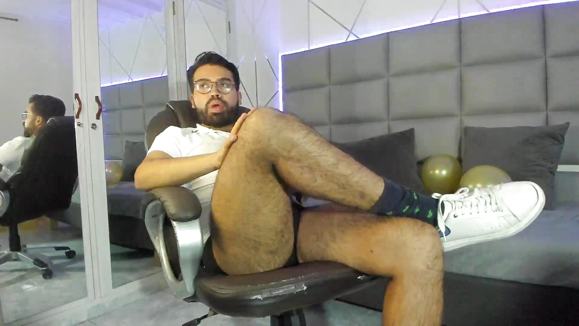 online - video by JEAN__TAUREAU cam model