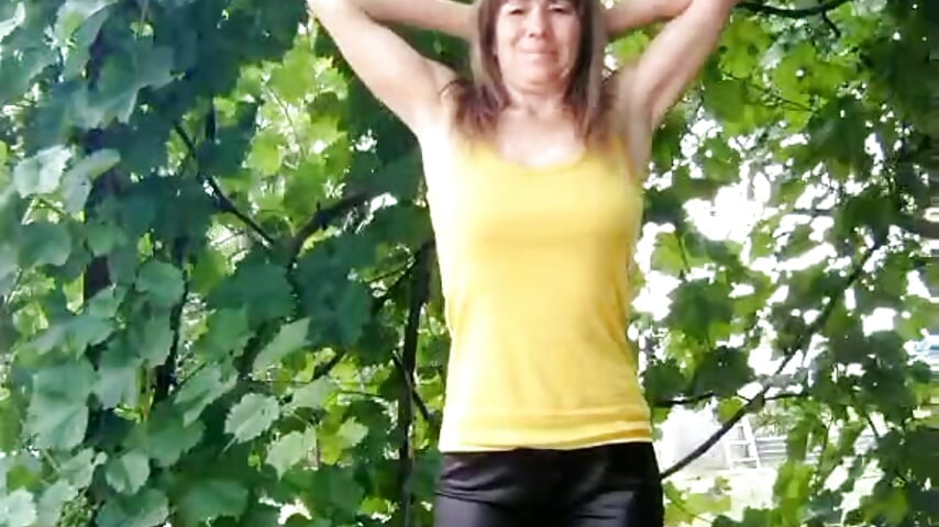 Hi guys! Nice to see you today! - video by SonyaNightt cam model