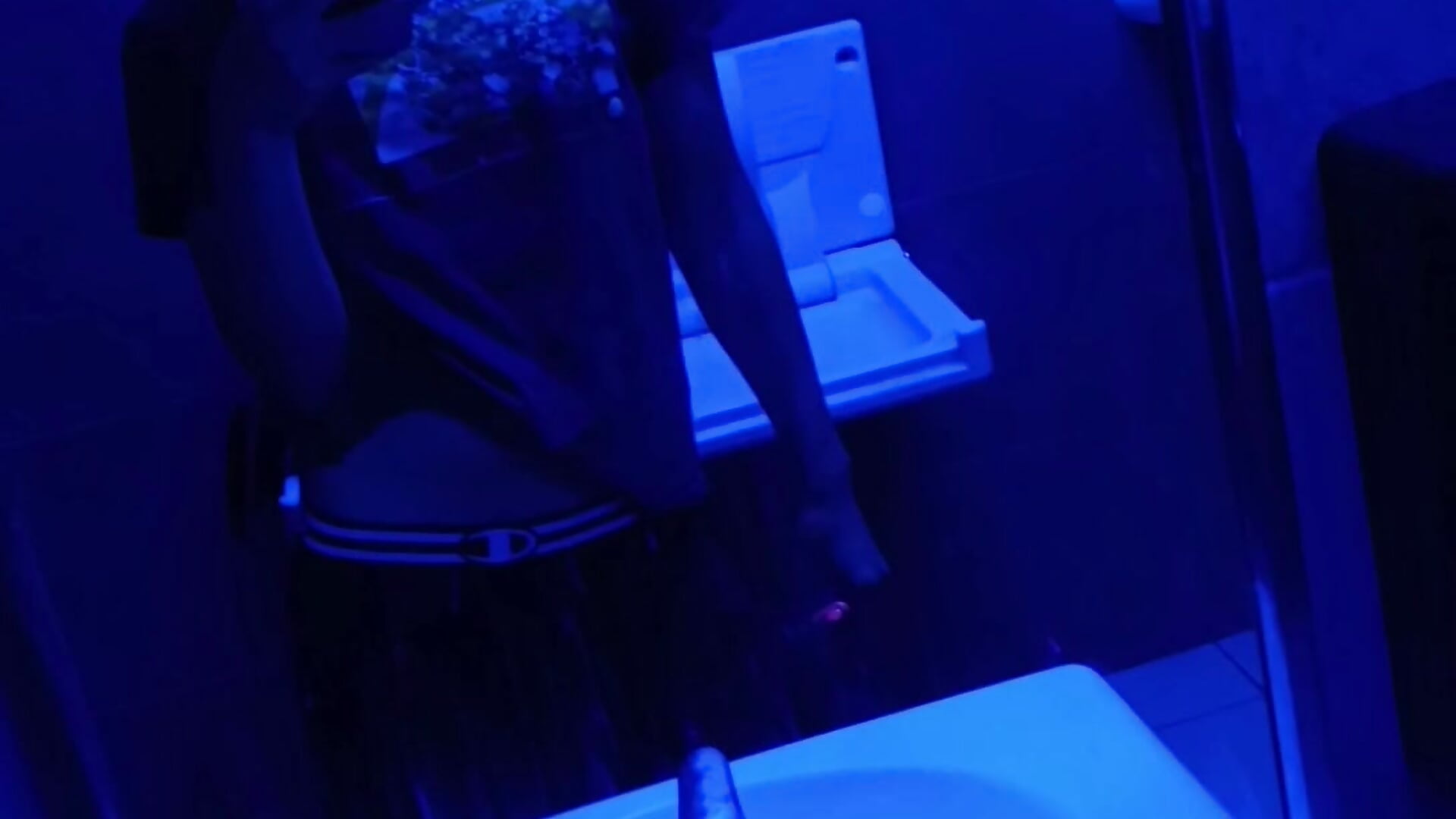 smoking in the boys room – video af Floydsafrog