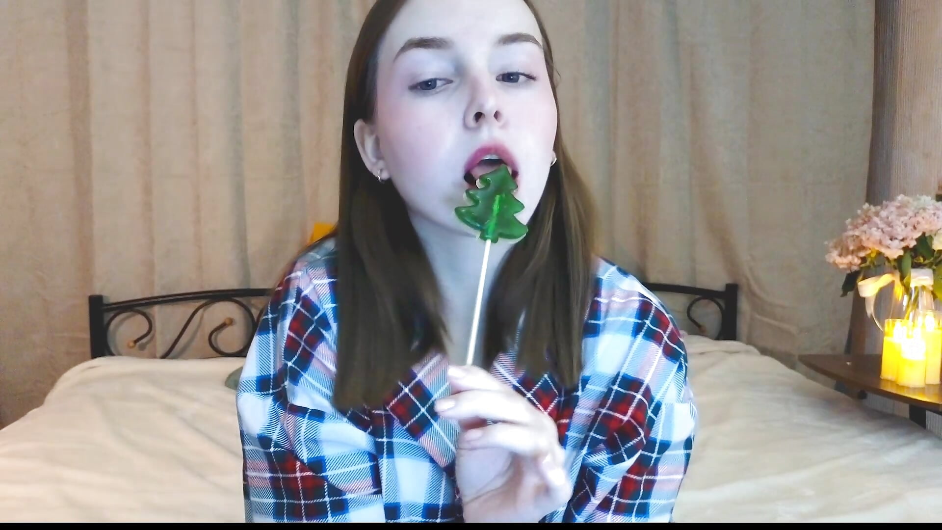 sweet lollipop😮 - video oleh bae_cake_ kamera model