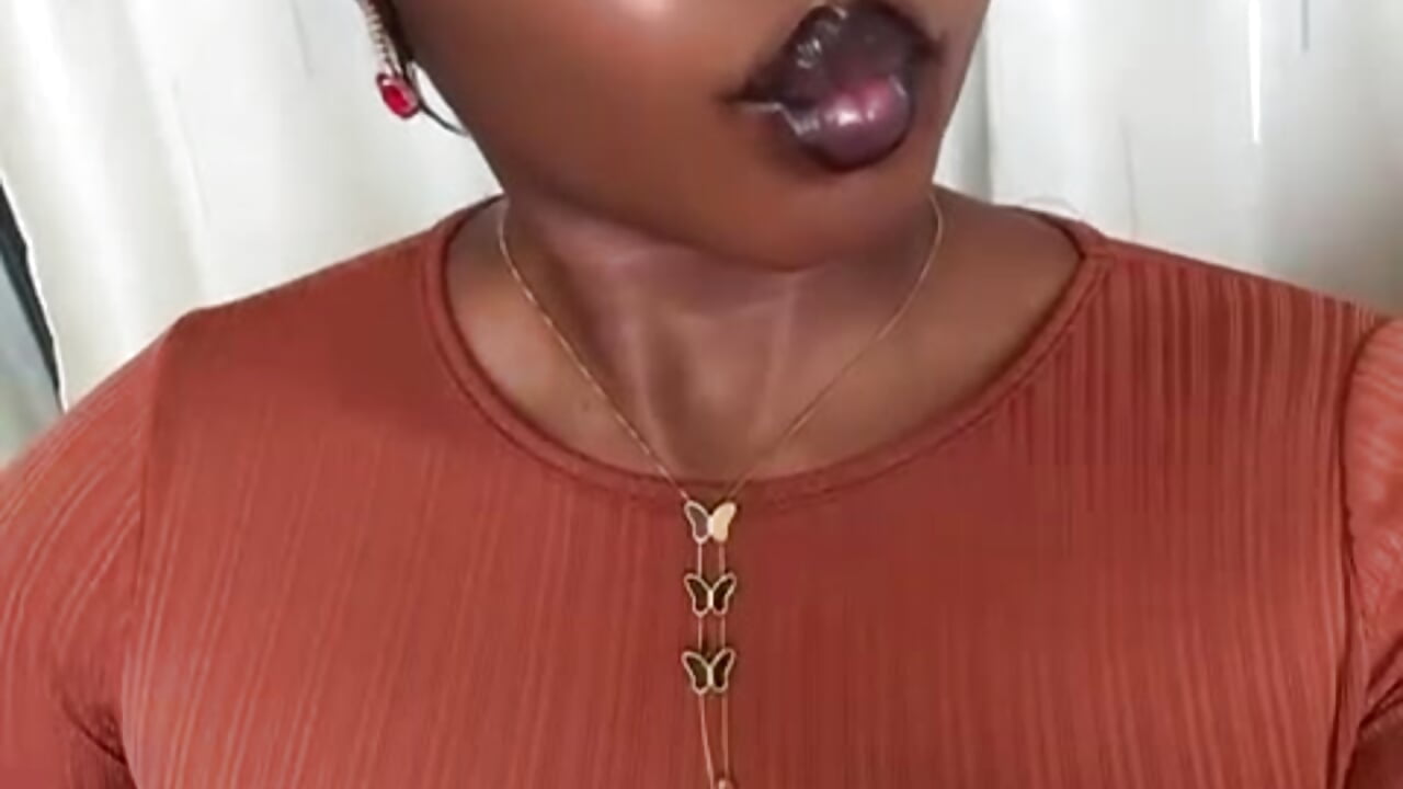 1000650240 - Vídeo de Hugemassivebootie, modelo de vídeos