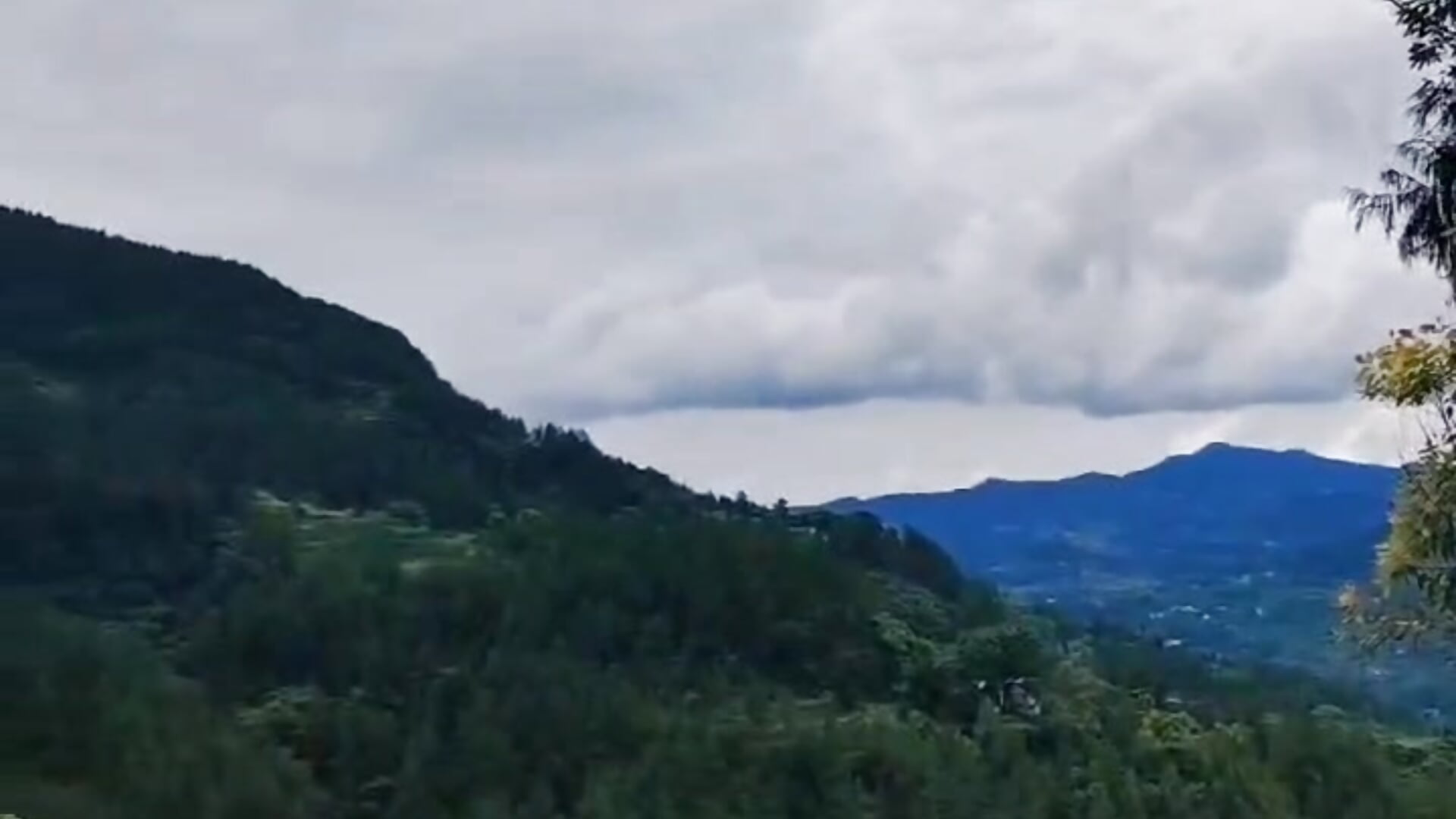 大山里的风景
