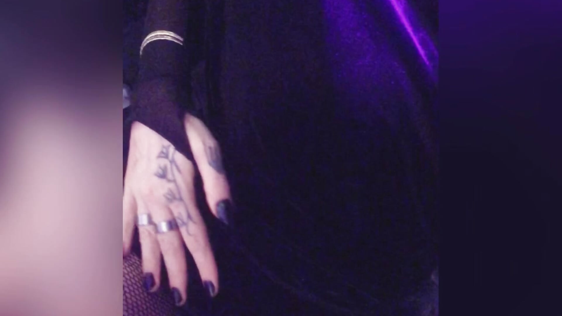 20210430retro fishnet asmr tease in panties - video Just_Nona kameramallilta