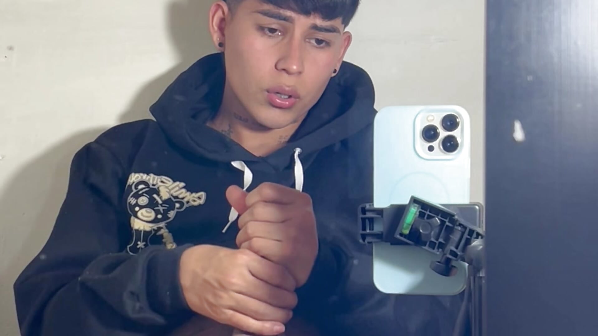 Andaba caliente de que alguien me saque la leche 🥛 🔥 - vidéo du modèle de showcams Lukas_strong