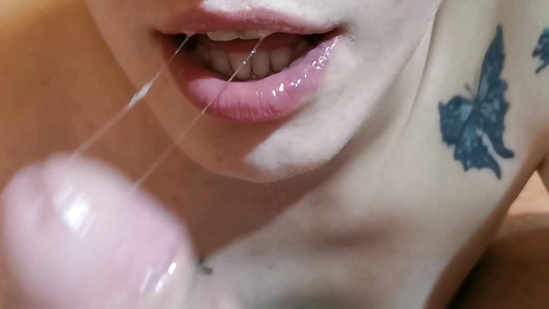 eye control with dick in my mouth - video by Akasha7of cam model