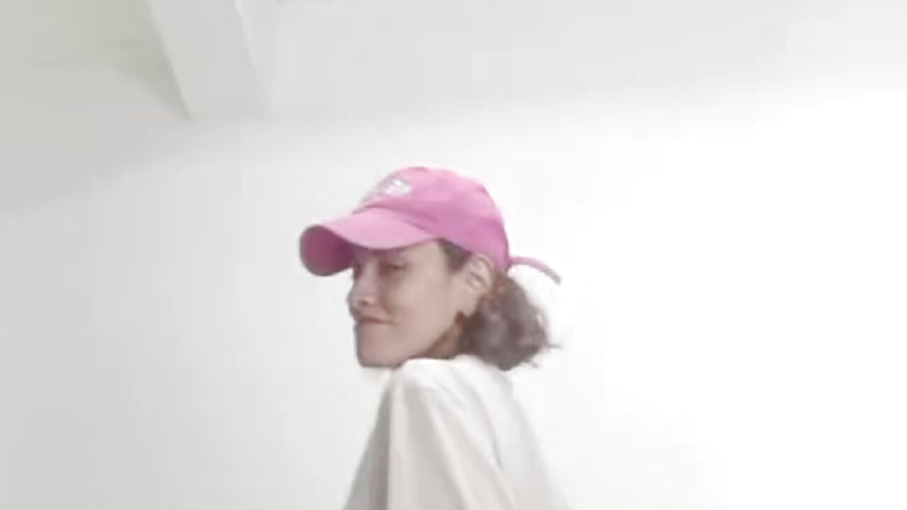 Video de WhatsApp 2024-05-16 a las 19,23,00_2503f760 - video by chantalsemenova1 cam model