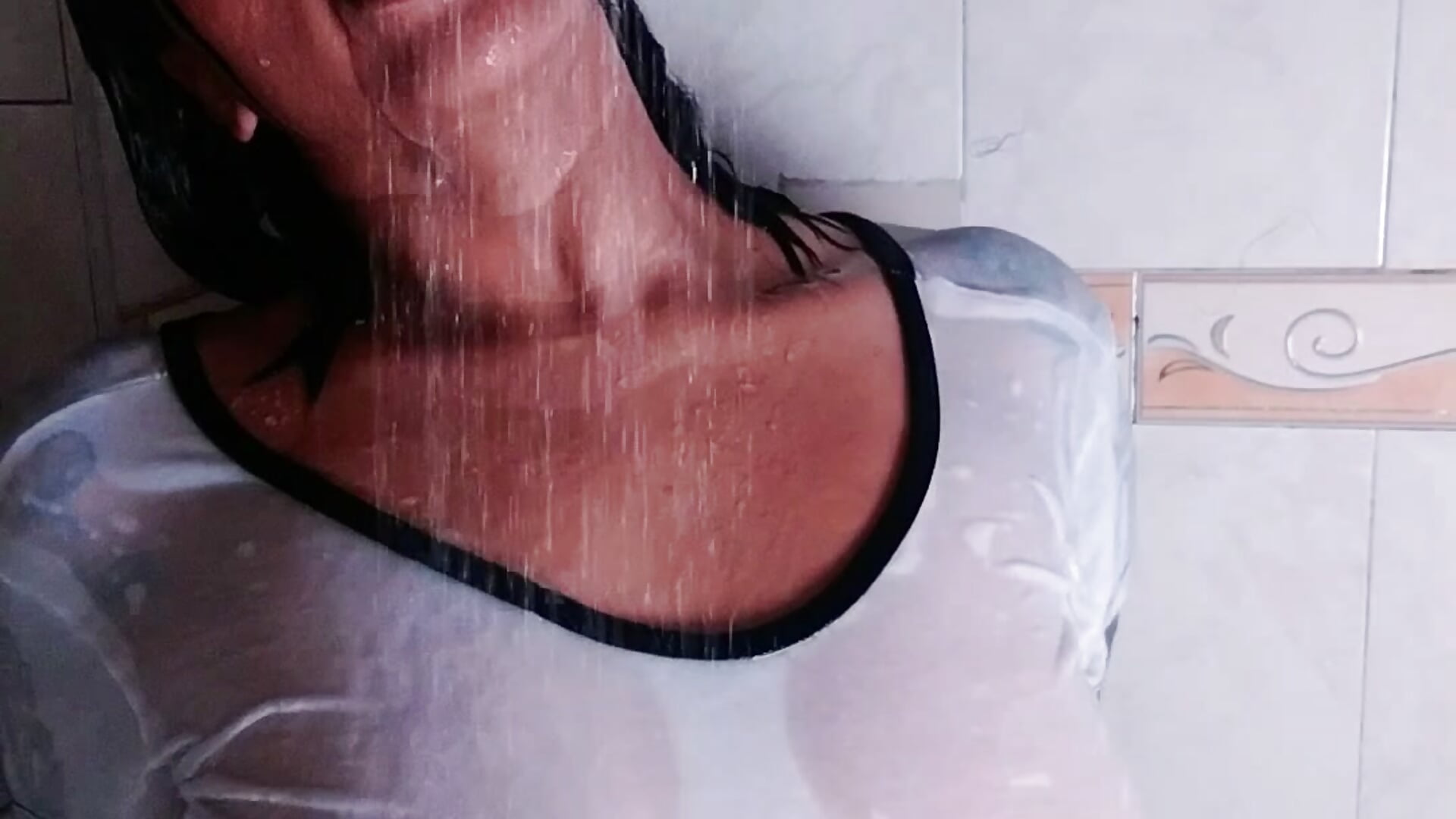 I'll wait for you until the water runs out. - vidéo du modèle de showcams Chelseax1