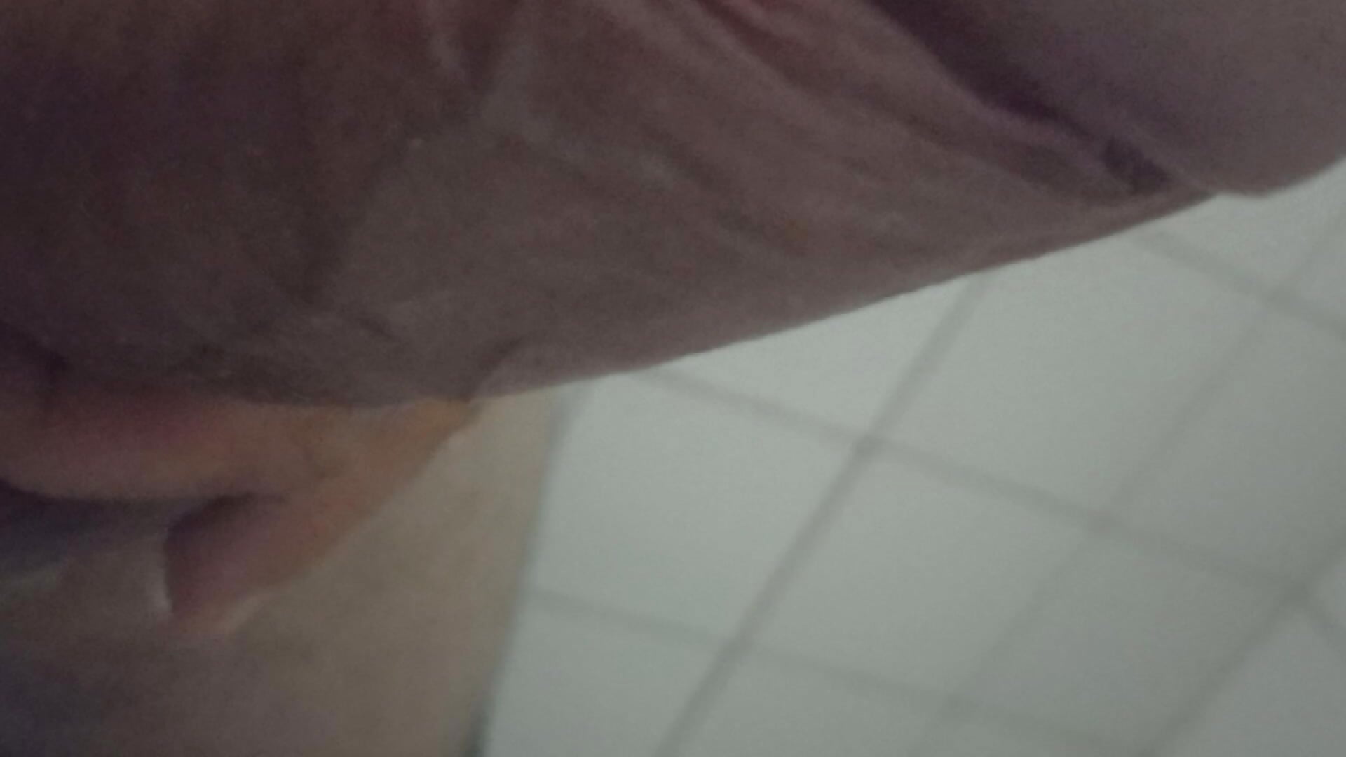 20240425_222431－カメラキャストのlucas_taradoの動画