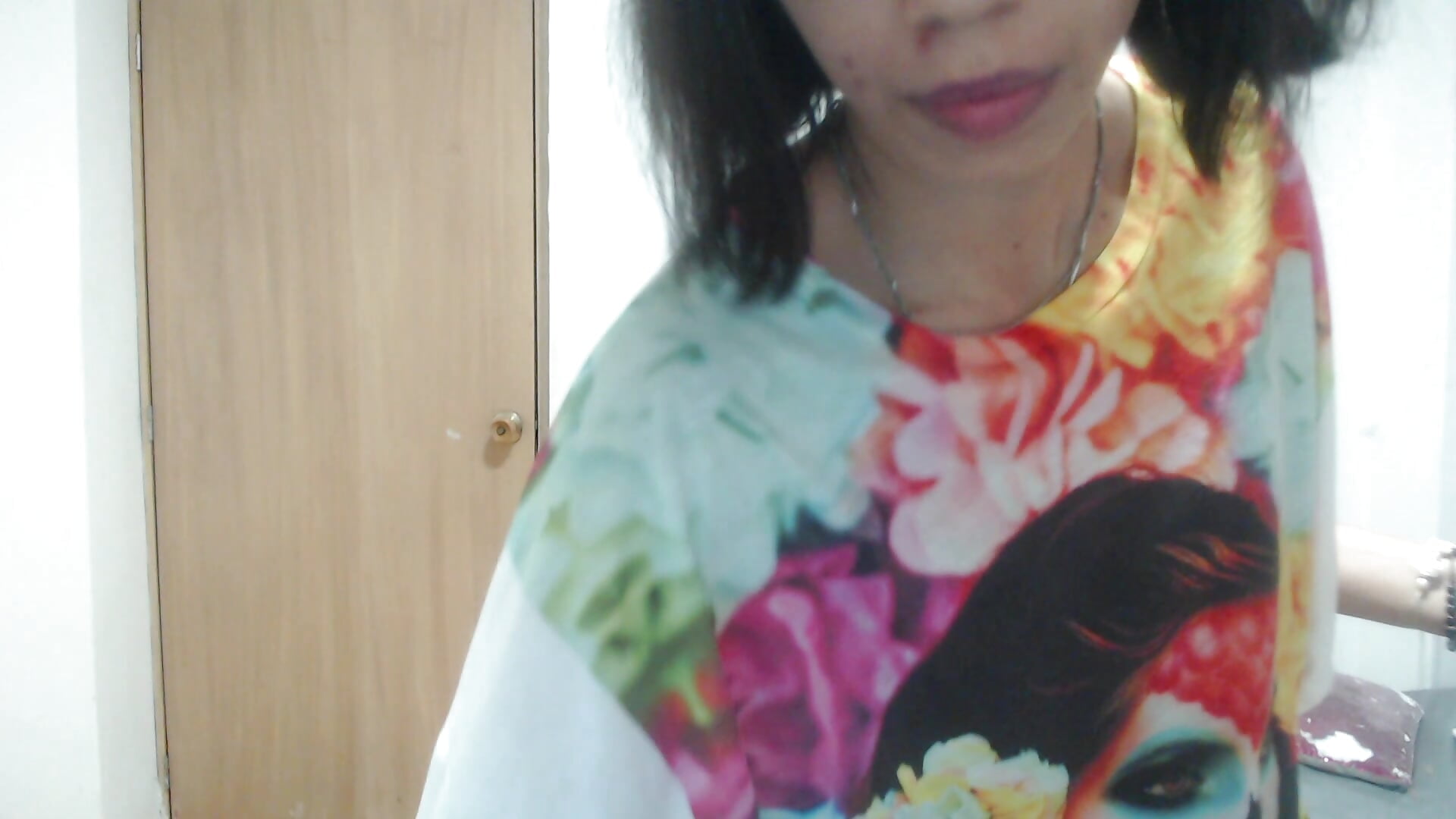 2024-05-14 05-59-40 - video by nextdoor_fantasy1 cam model