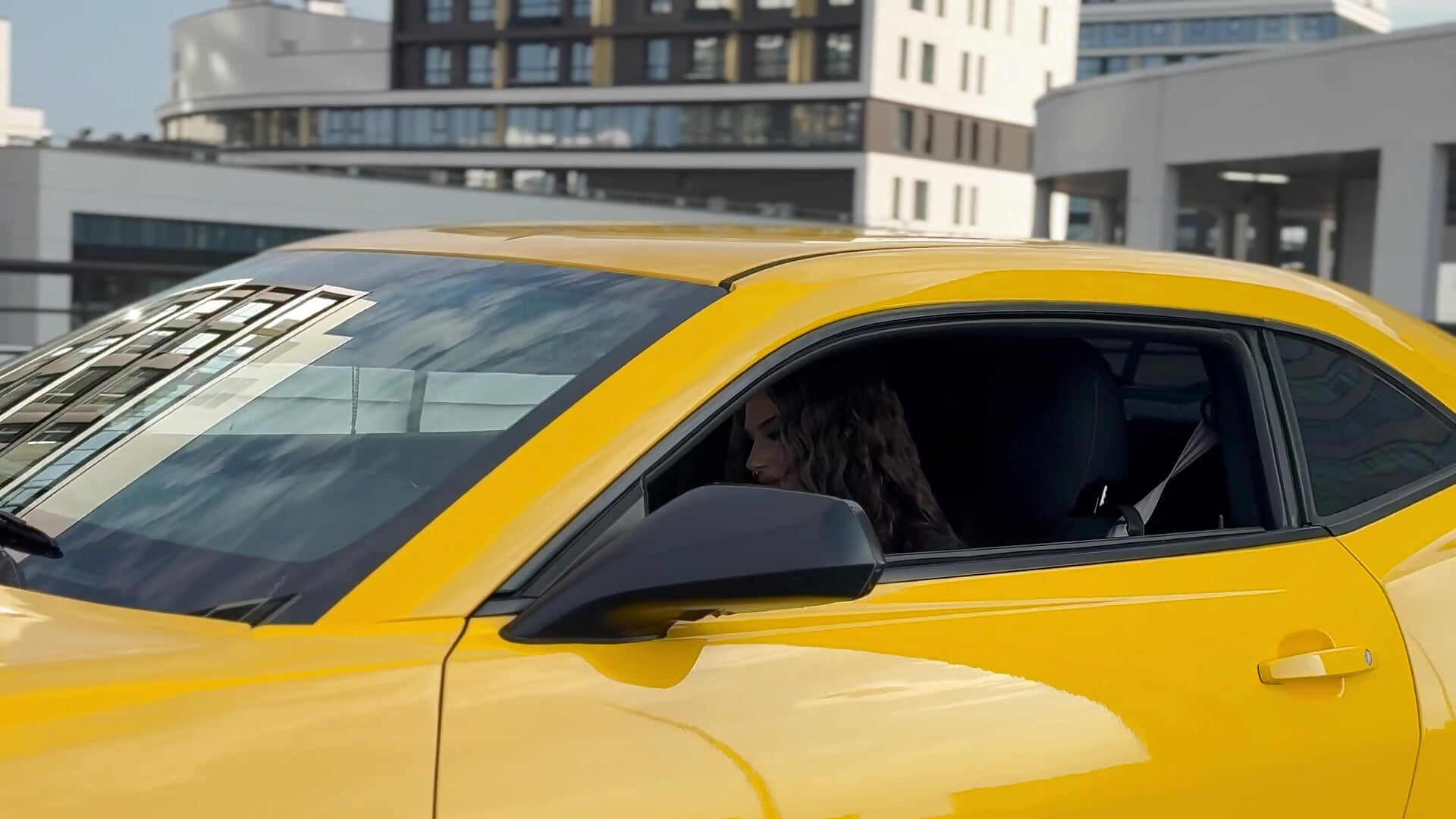 💛Car girl💛 - فيديو من MarlynRobertsen موديل الكام