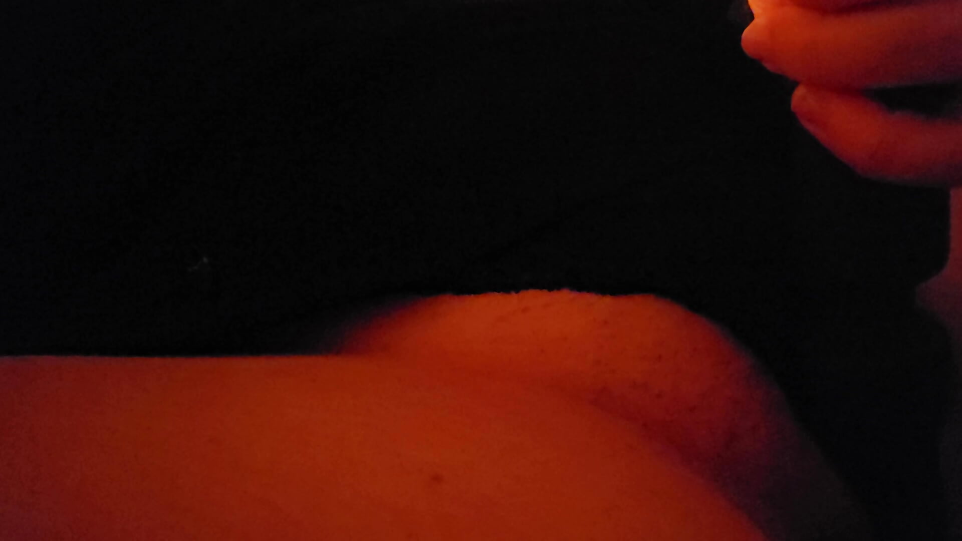 ♥ Je masse ma chatte avec mon vibro ♥ – video od webkamerové modelky Lynylou