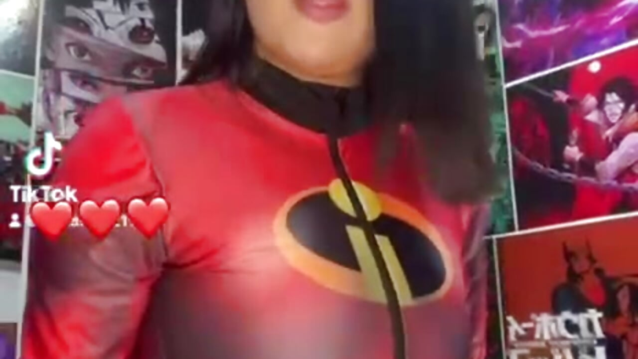 Do you want me to rescue you? Ahahah😜 - vidéo du modèle de showcams Elizabeth_VonSweet