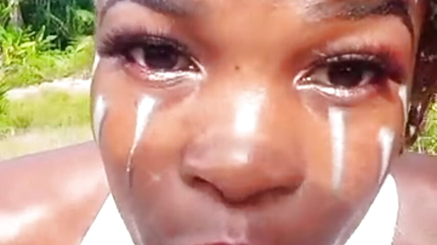 I'm your Caribbean tropical queen 👑 - video by self-sufficientplay cam model