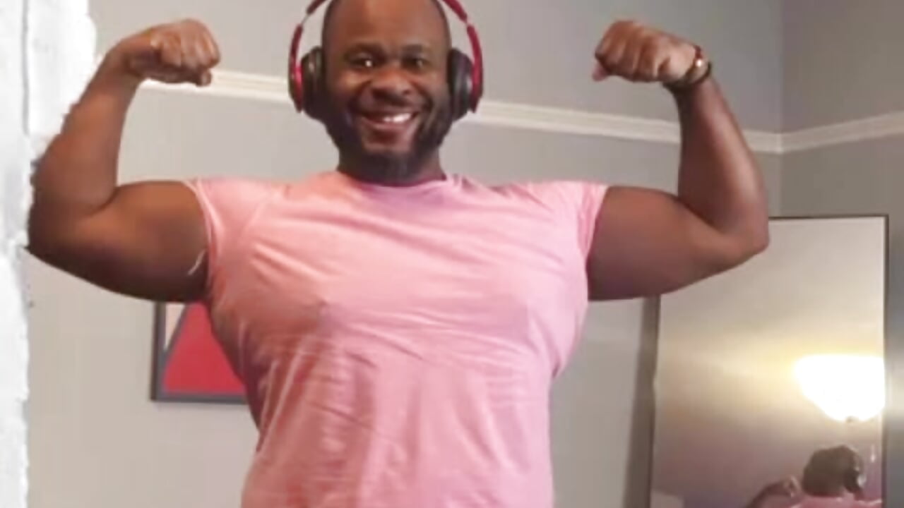 BIGSHH8.COM - video by bigshh8 cam model