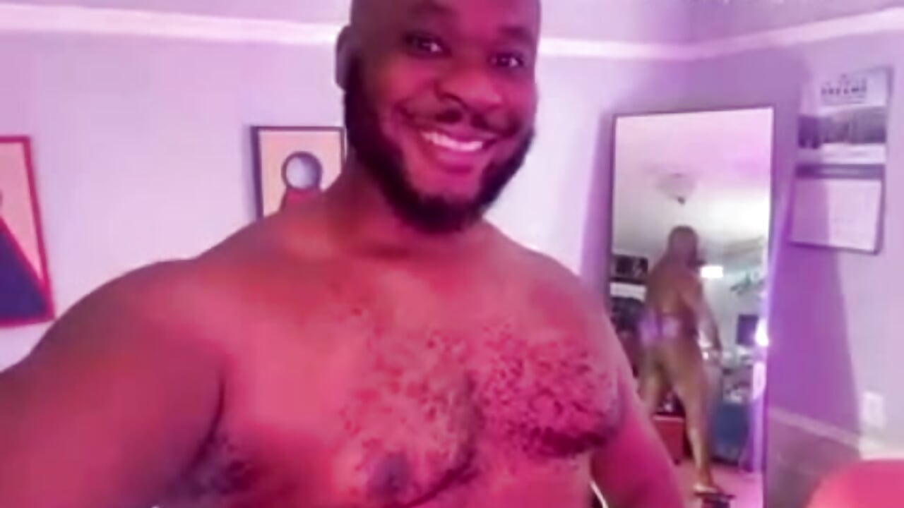 BIGSHH8.COM - video by bigshh8 cam model