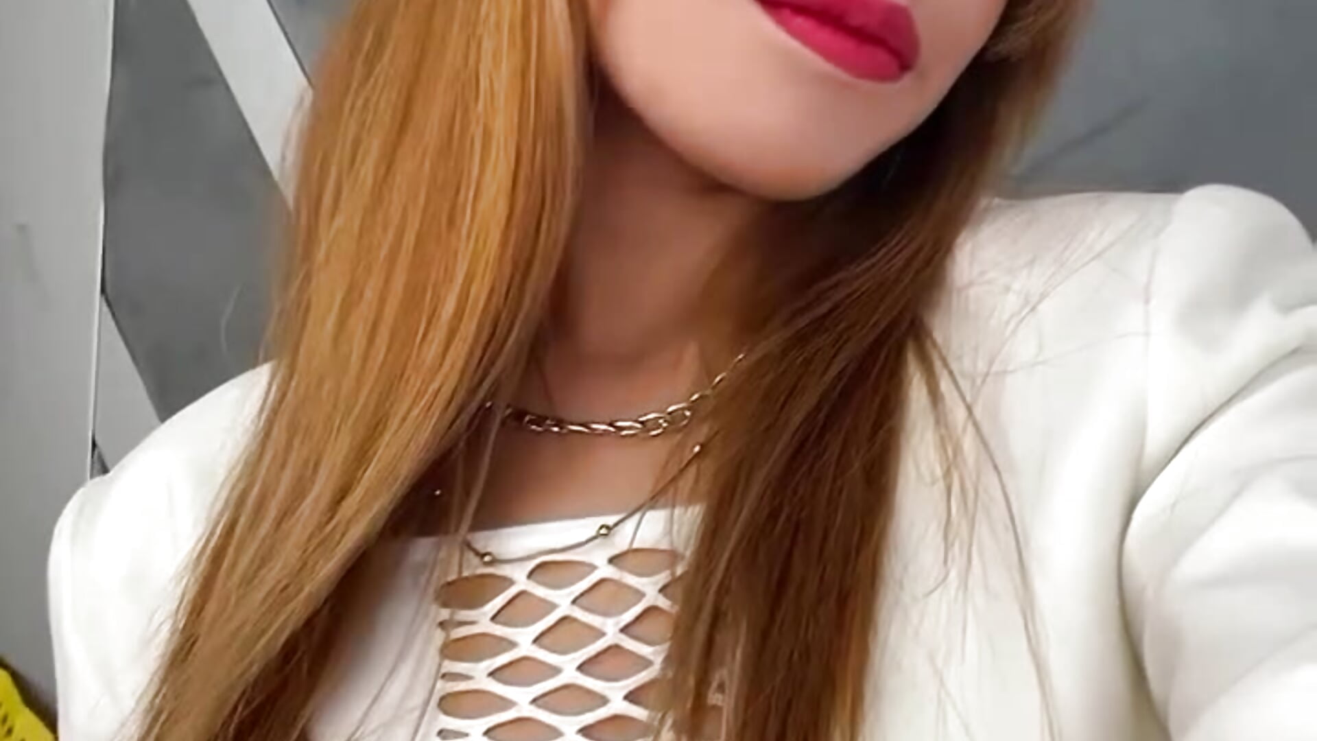 White queen Corleone 👑– MhiaCorleone kameramodell videója