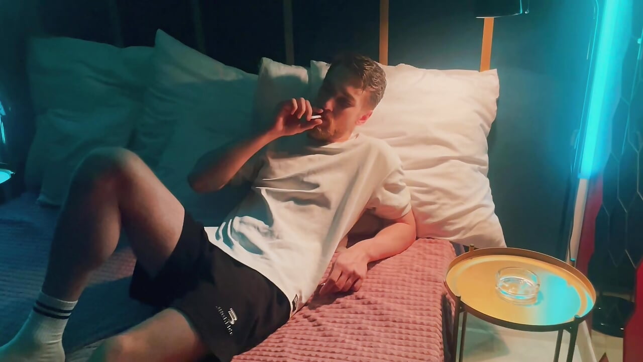 Let`s smoke this cig together