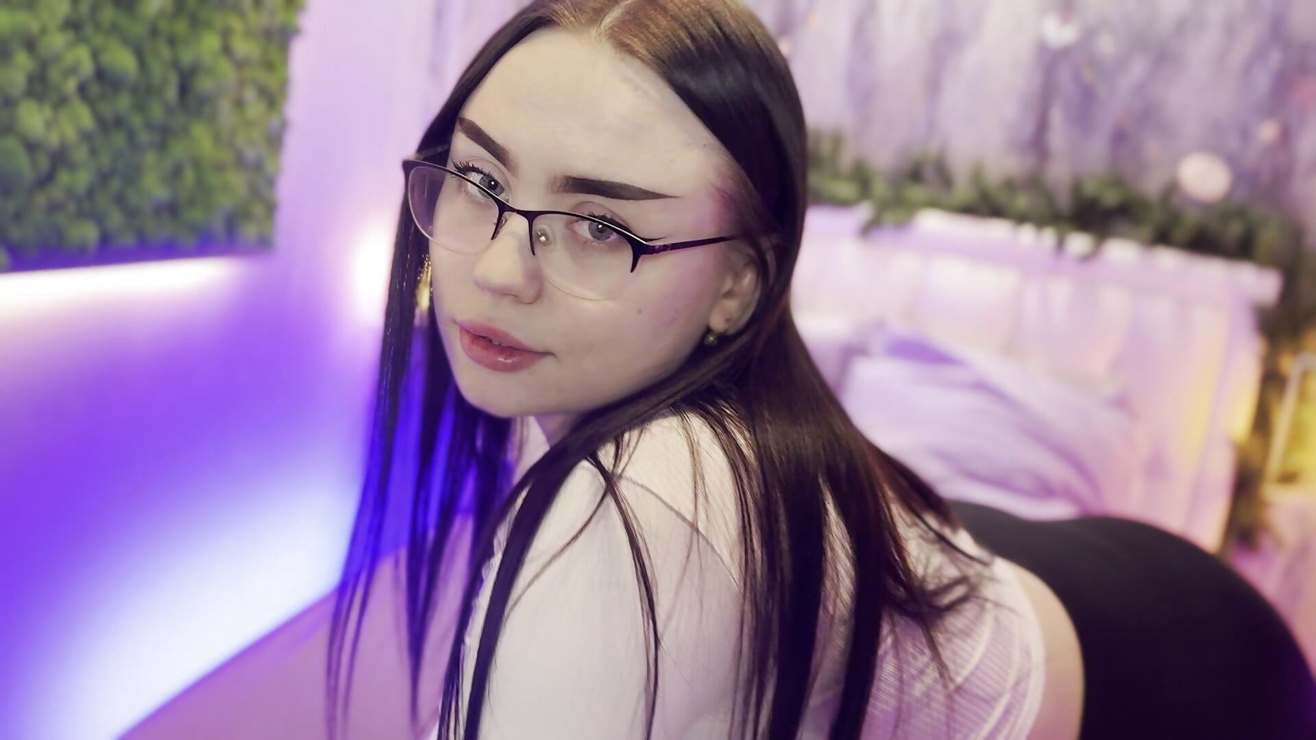 yummy for the hungry - video by Tina_Cay cam model