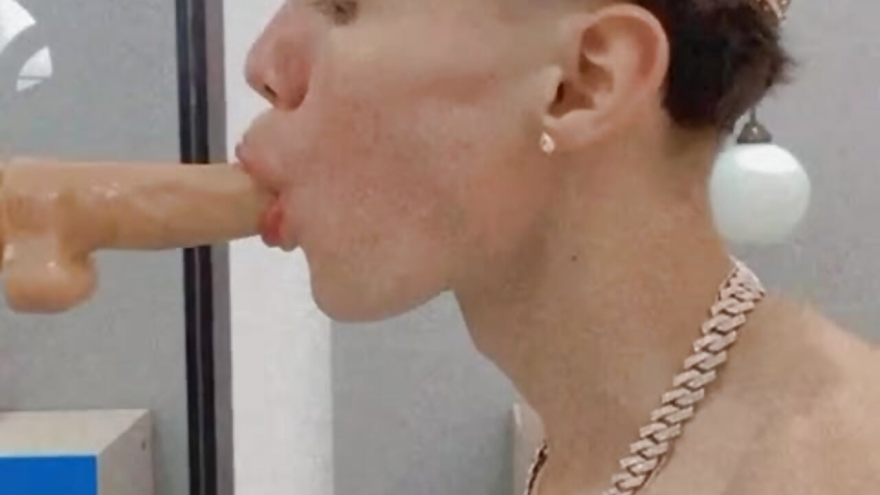 suck a cock