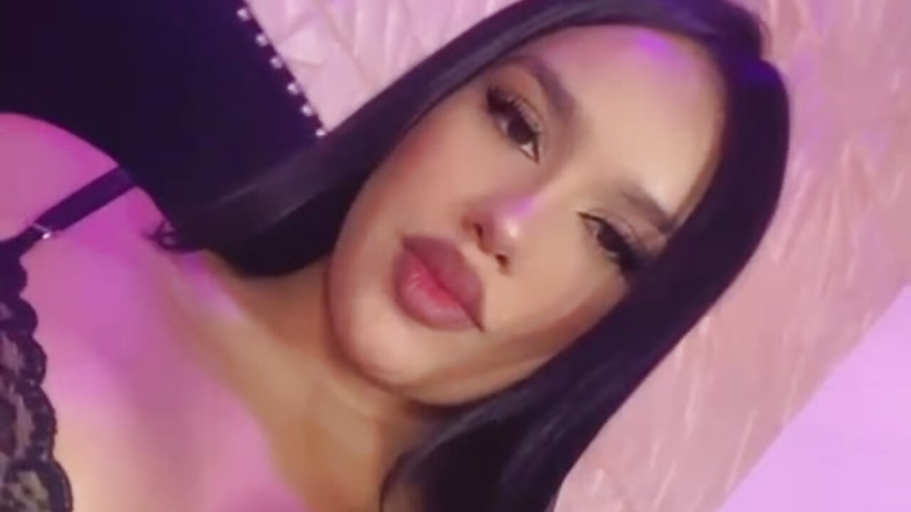 mmm for you - فيديو من ShanellBlack موديل الكام