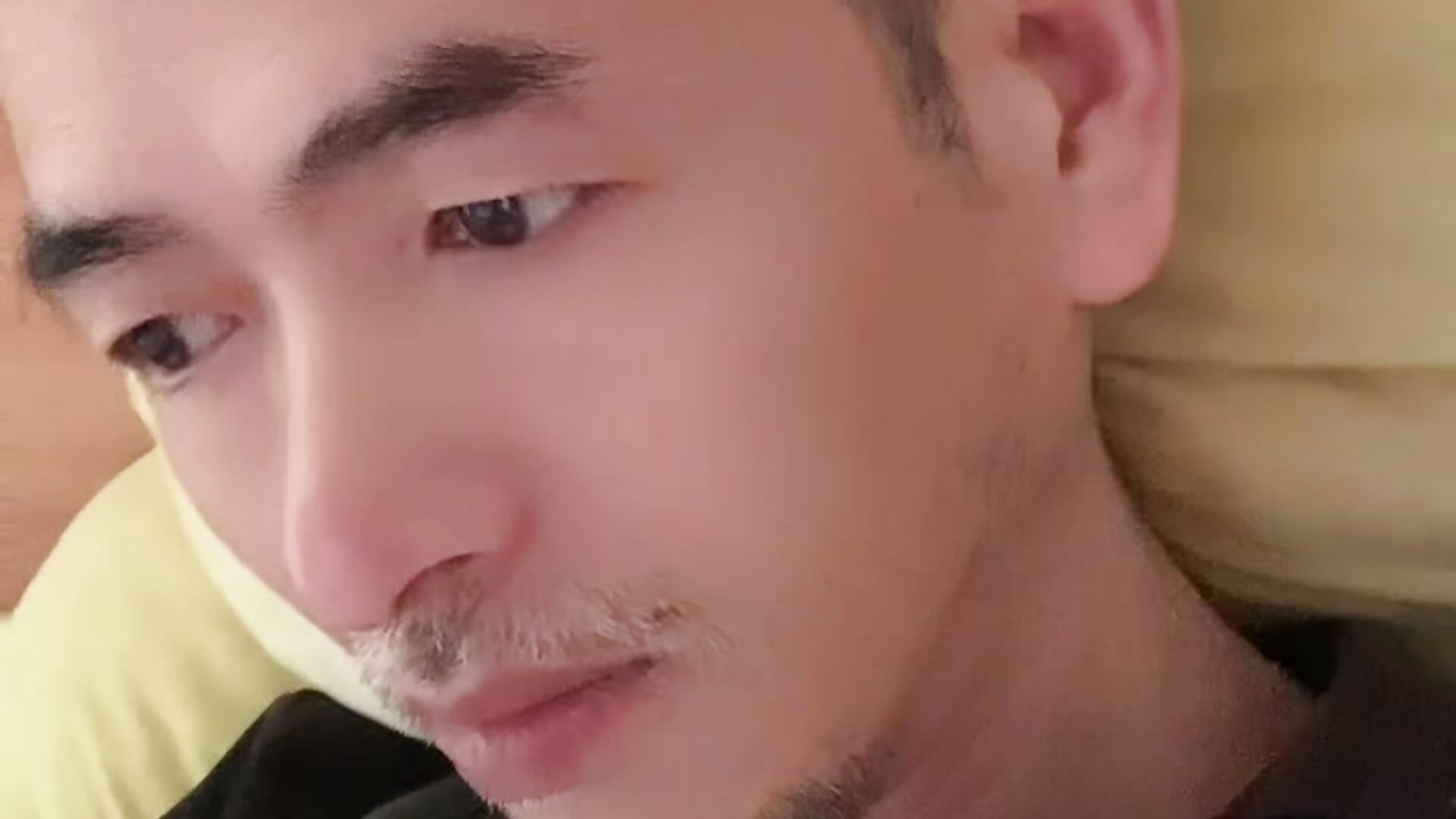 85e95cb0a8514e6bb2d55d44ca3573aa.mov - video by lililiwuwuwu cam model