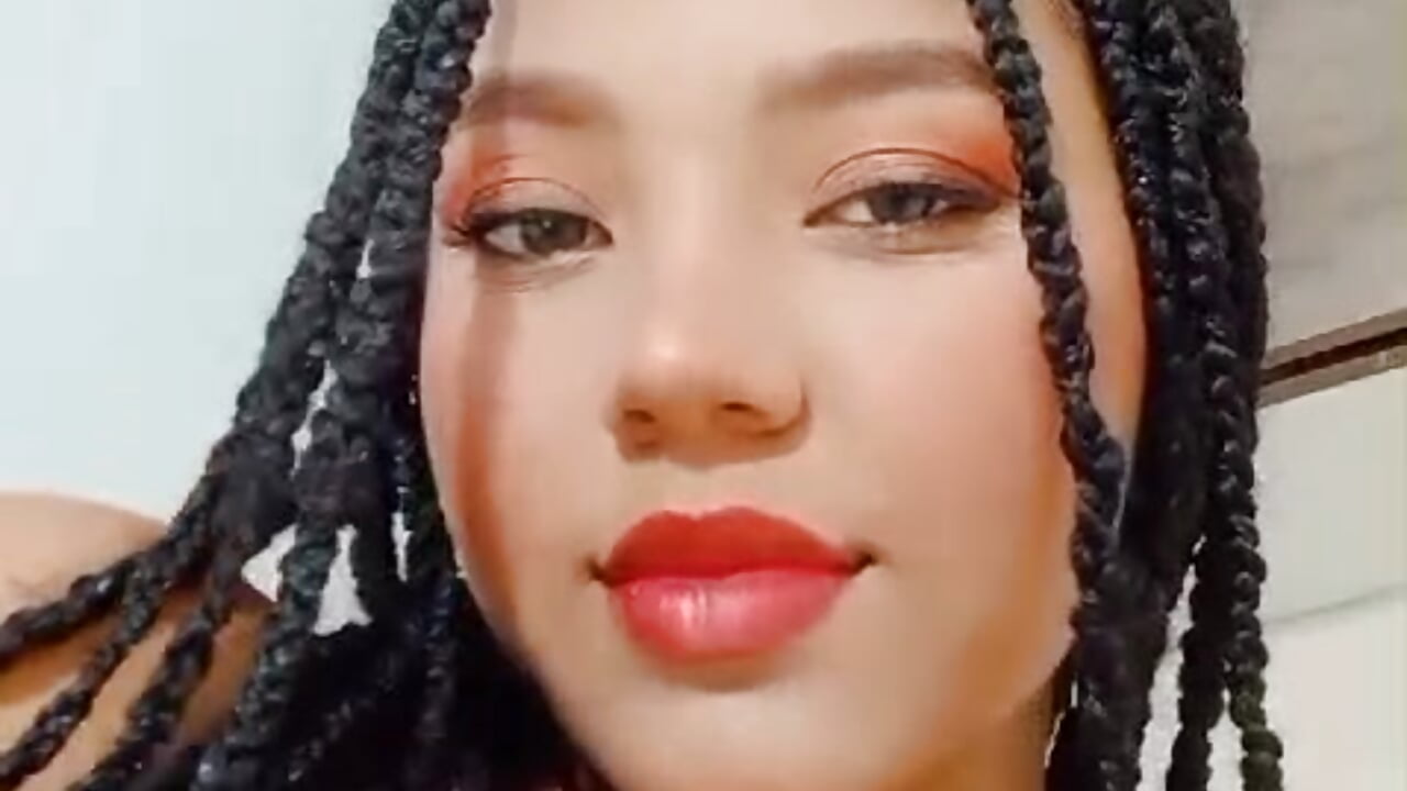 Mia🧡 - video by play_hose cam model