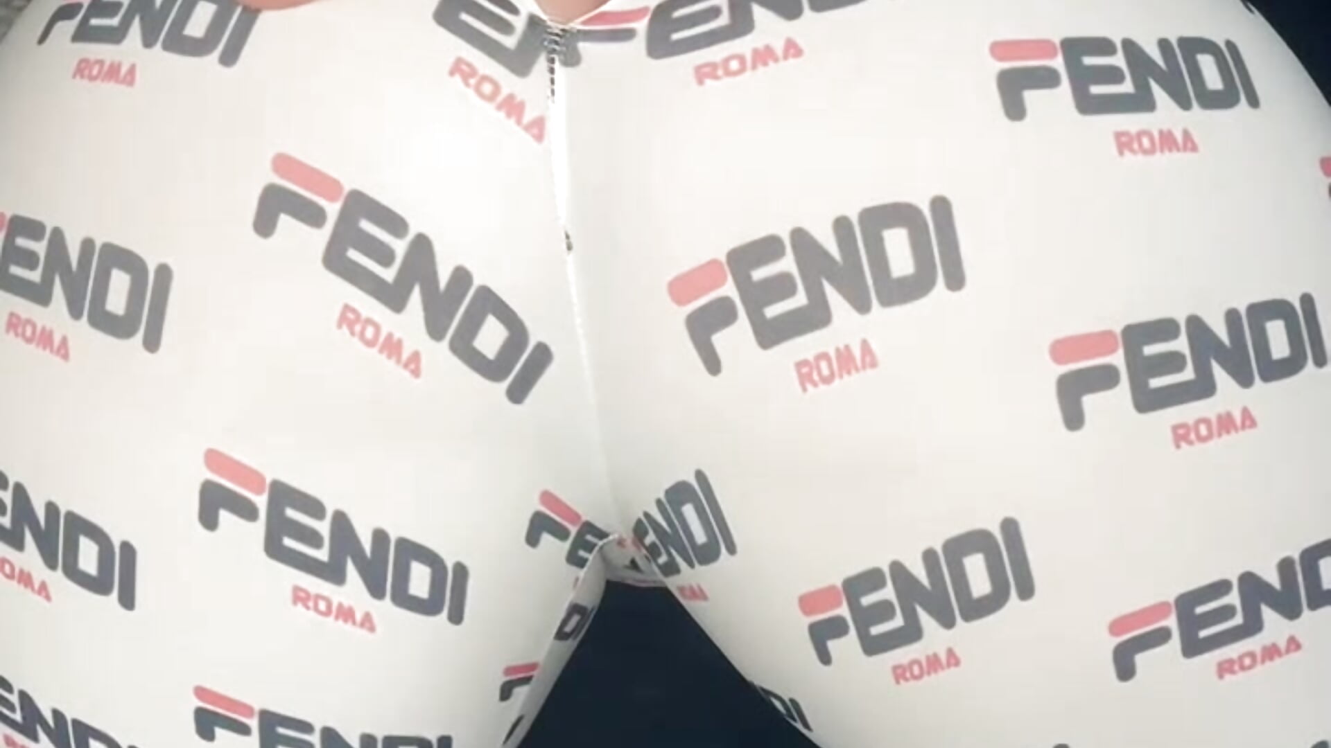 My leggings are tearing up.. - video by LiessaAss cam model