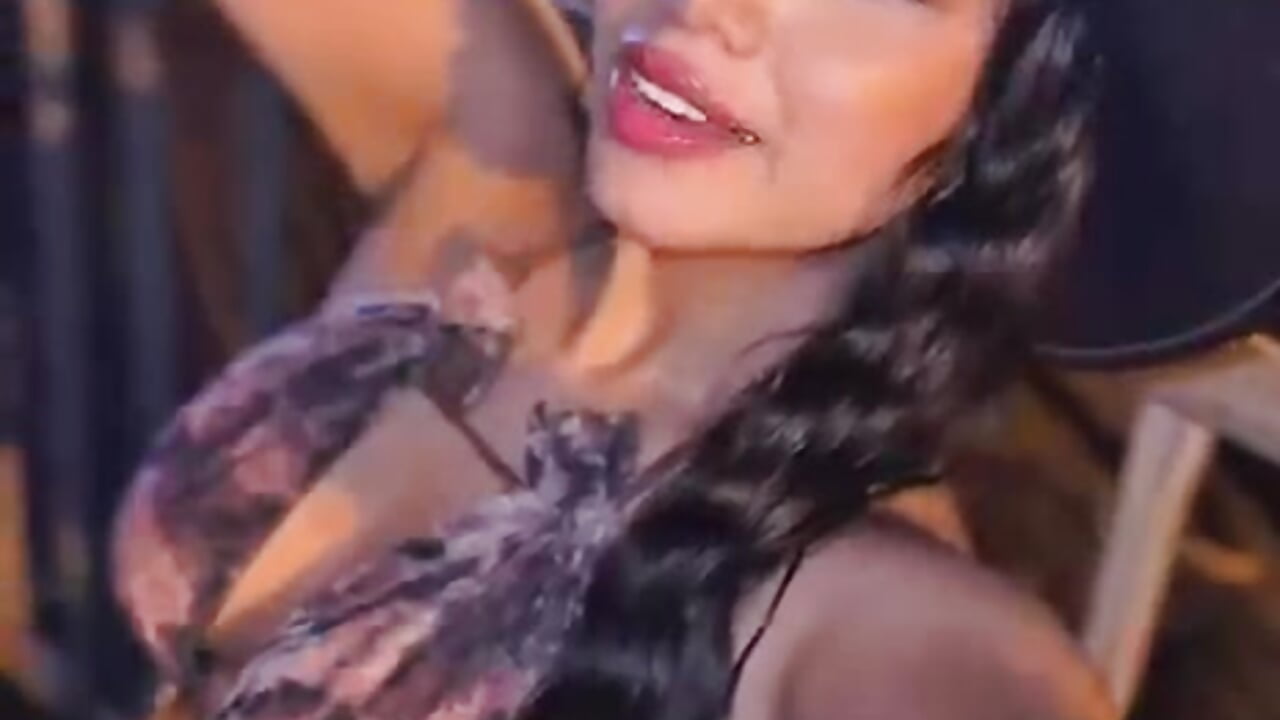 Fun night - vidéo du modèle de showcams CelestePalmer_