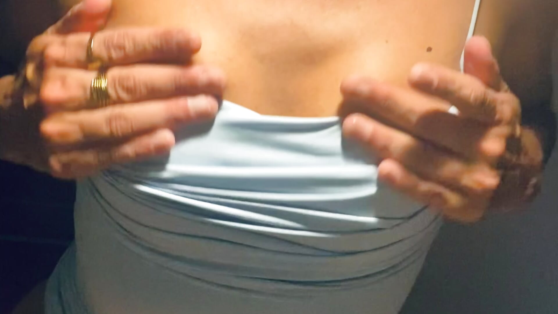 A gentil touch - vídeo de AGirlfrom modelo de câmara