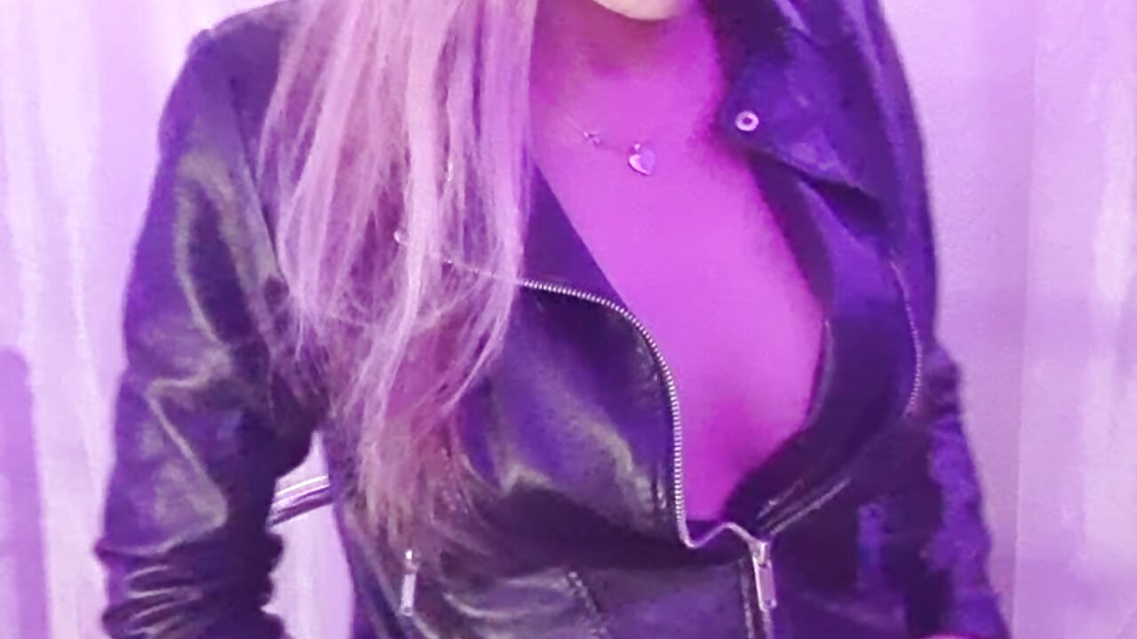 20240713_225834 - Video von Fantasie-Hot-Sarah Cam-Model