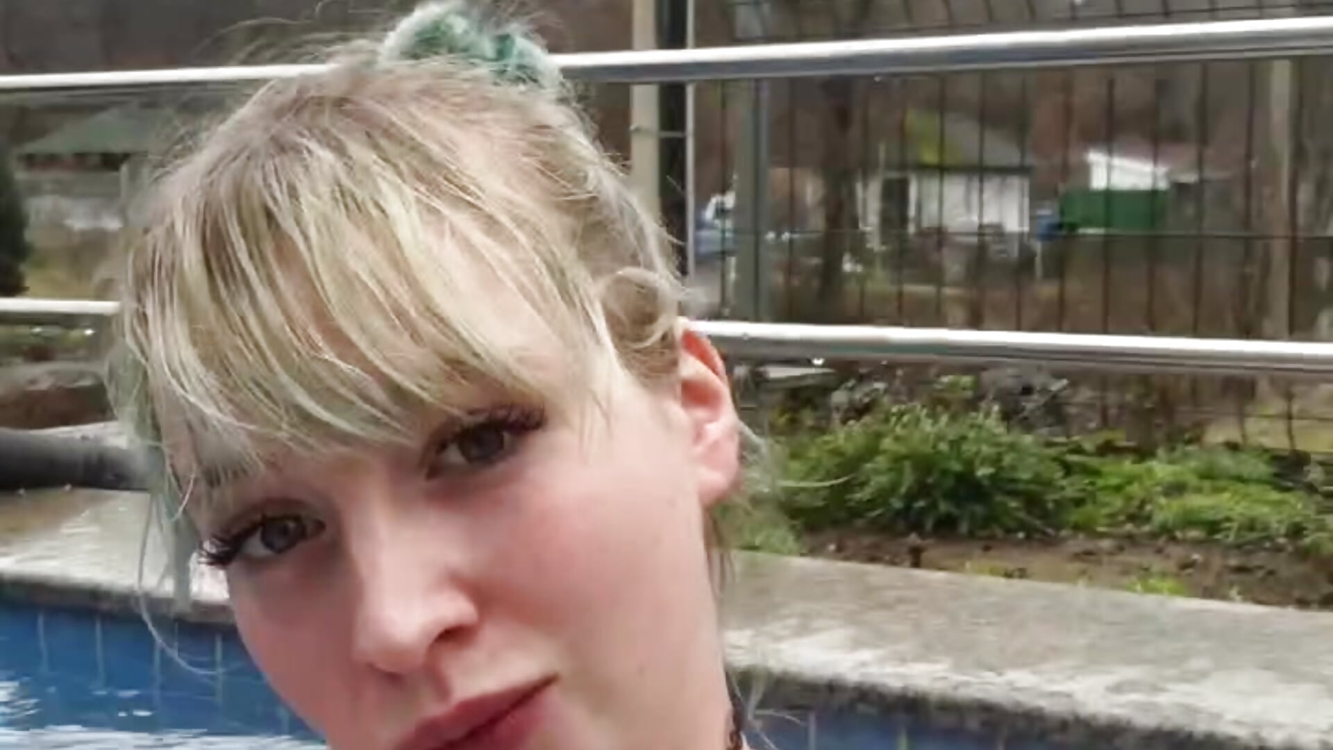 Just me and some water - clip cu Nicole__Aniston_ model videochat