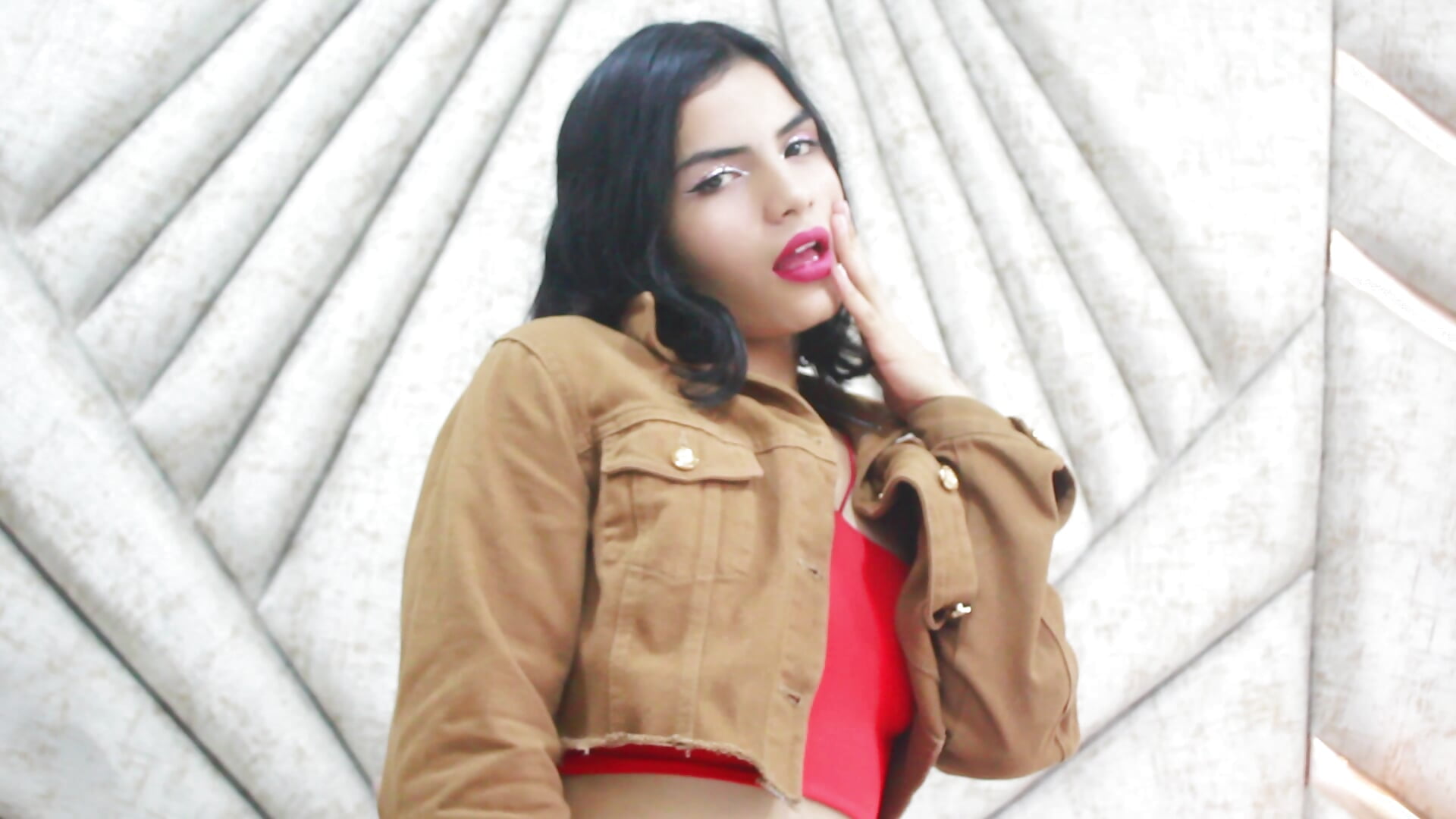 Hey! i am Violette – video af VioletaJenner
