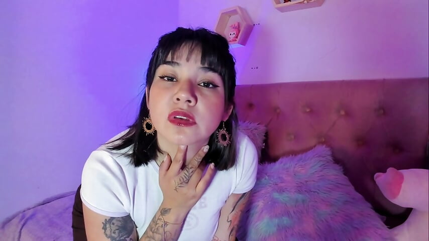 Suck my fingers! - video by JeyLee cam model