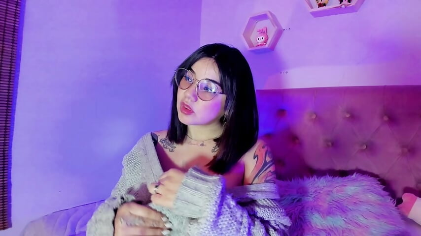 Just a little teasing 👅🫦 - video by JeyLee cam model