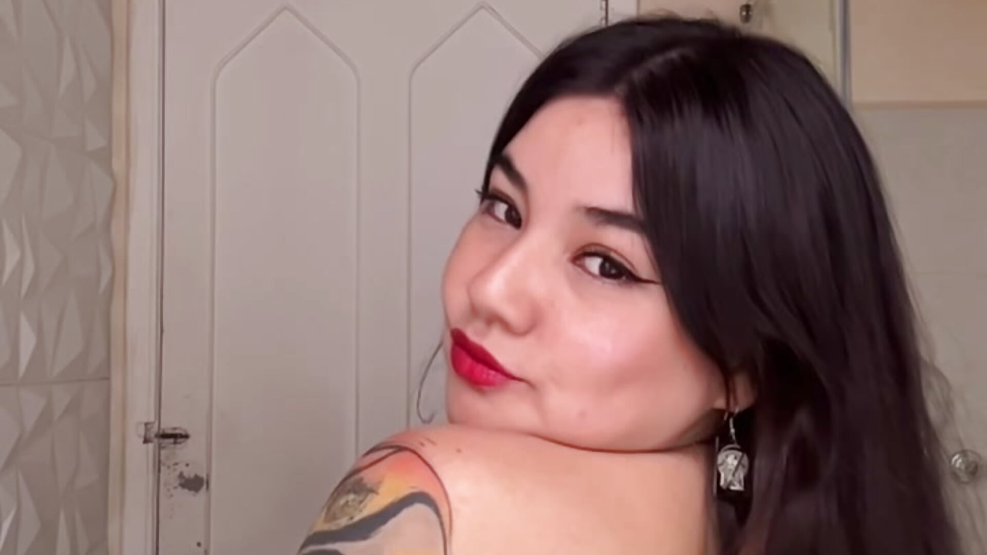 Dont forget my gaze 🔥💦 - video by JeyLee cam model