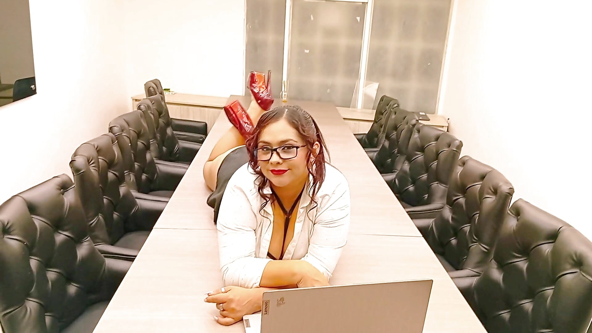 Sexy secretary very horny 🤓🥵🔥 - vídeo de janecullen modelo de câmara