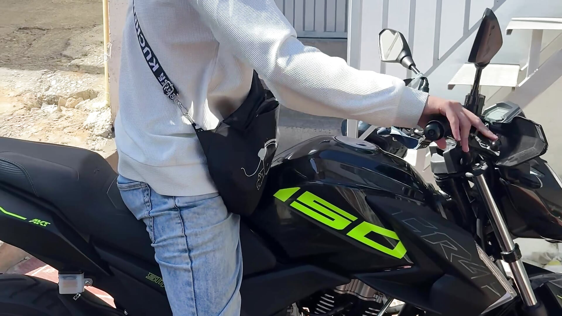 Motorcycle day - วิดีโอโดย Nathan_Bluee โมเดลแคม