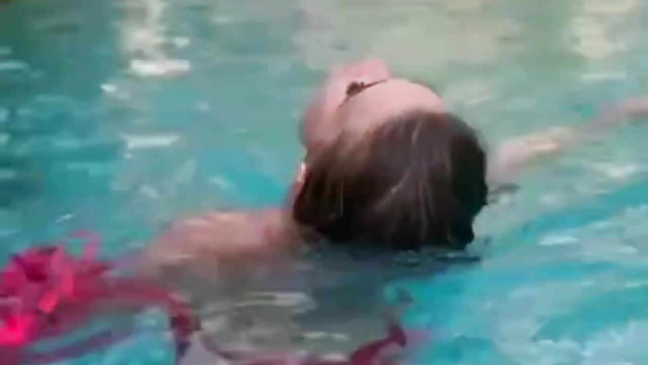 Hot Swimming))) - Video von UrJoyy Cam-Model