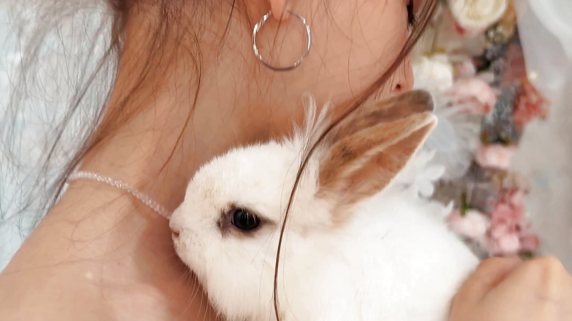 Lily in Wonderland - video di LiliBakery modella di cam