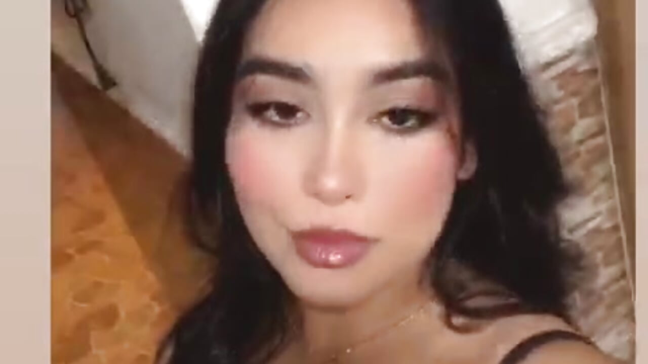 What if this beautiful face ends between your legs ... would you dare to endure? — filmik emma_lye, modela(-lki) na kamerkach