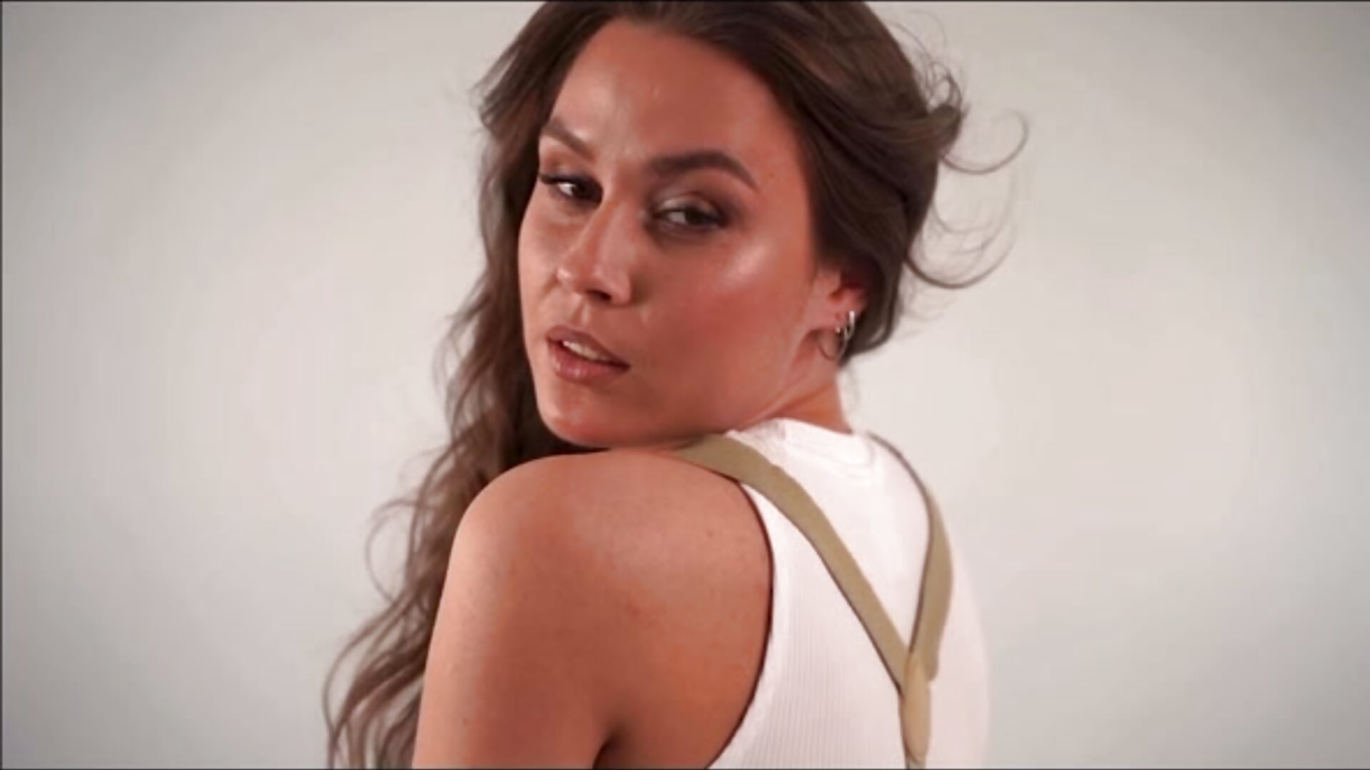 cutie;) - video by MiaNell cam model