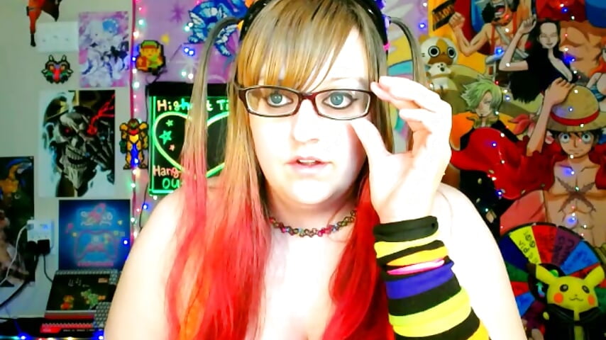 Emo Girl Nerdy Glasses Real - BabyZelda主播的视频