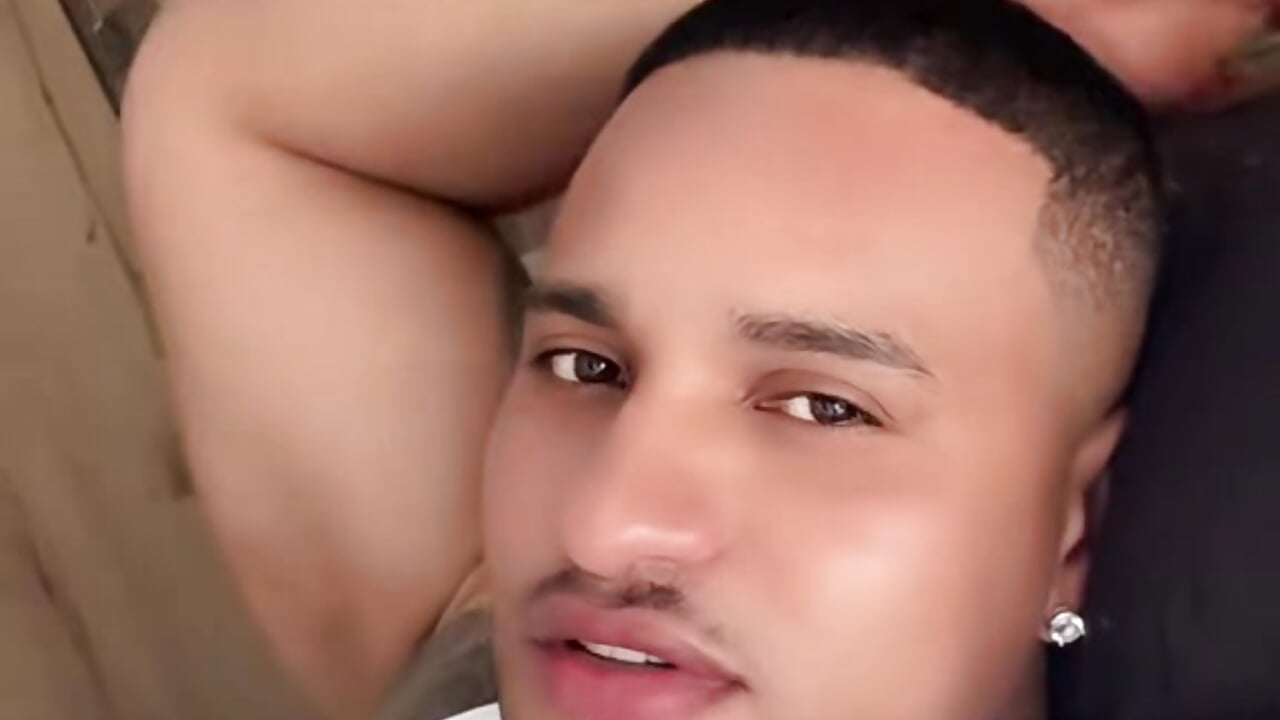 😌 – video od webkamerové modelky zaiin_diesel