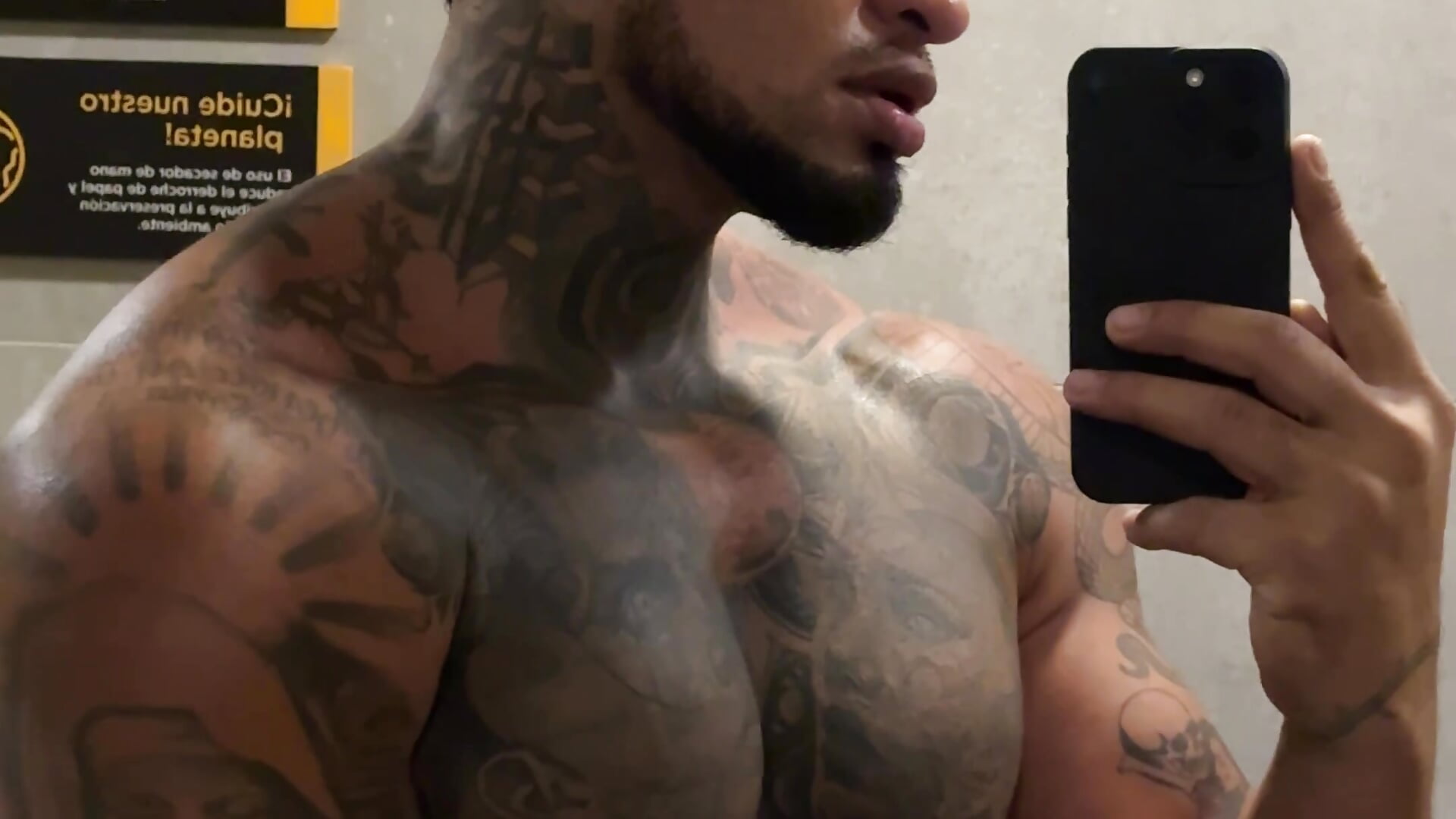 Gym - video by zaiin_diesel cam model